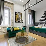 Pensionat Dezign Superior & 4*