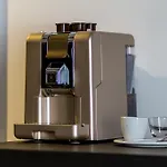 Pensión Dezign Superior & 4*
