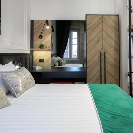 Gasthof Dezign Superior Apartments&rooms 4*