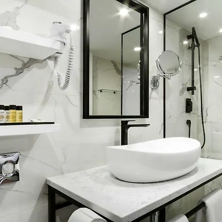 Dezign Superior & Задар