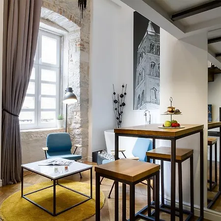 Гостьовий будинок Dezign Superior & Задар