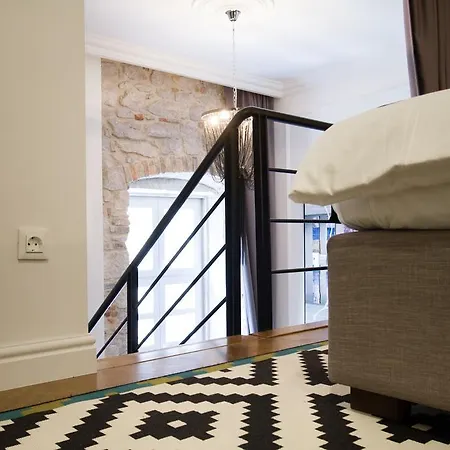 Guest house Dezign Superior & 4*