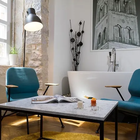 Guest house Dezign Superior &
