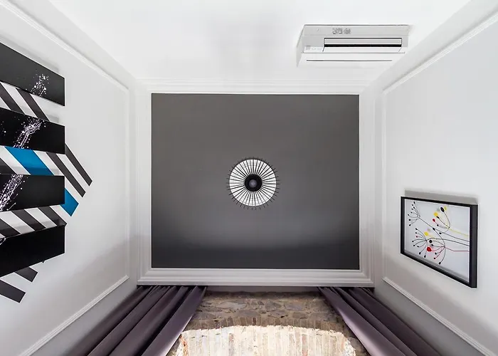 ゲストハウス Dezign Superior & ザダル