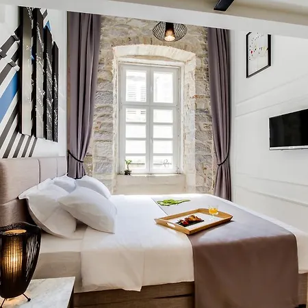 Pensjonat Dezign Superior & 4*