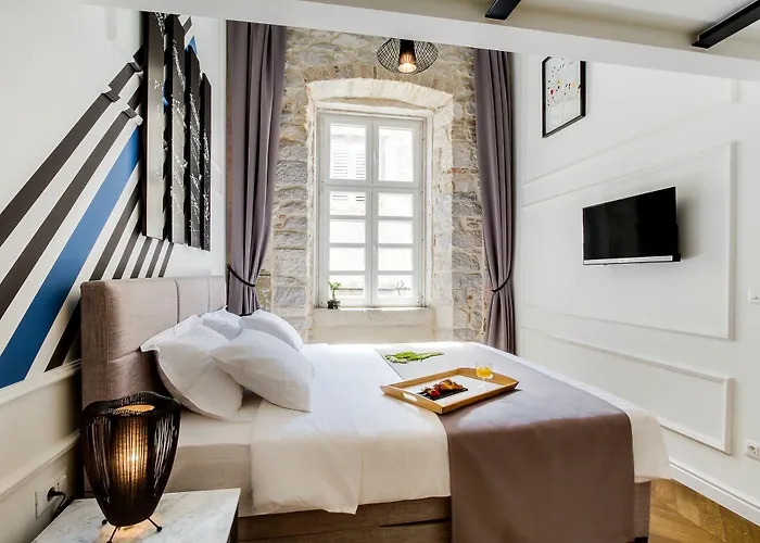 Dezign Superior & 4*