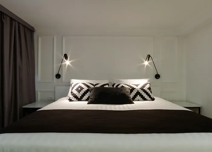 招待所 Dezign Superior & 4*