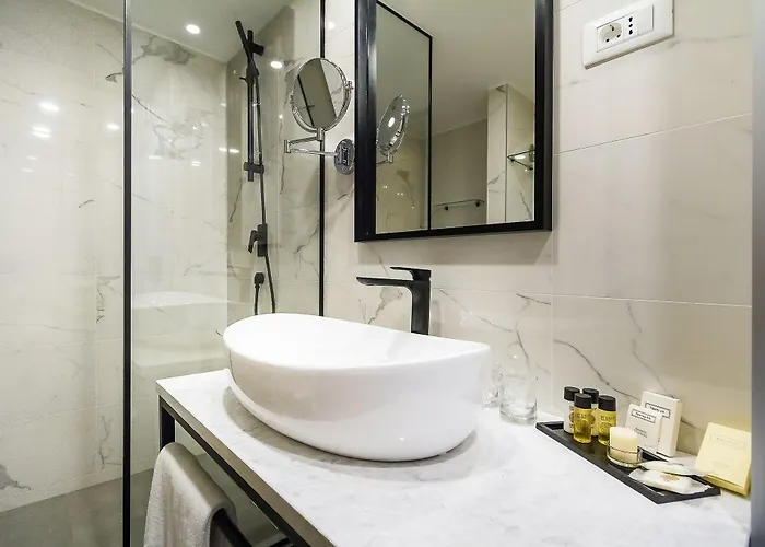 ゲストハウス Dezign Superior & ザダル