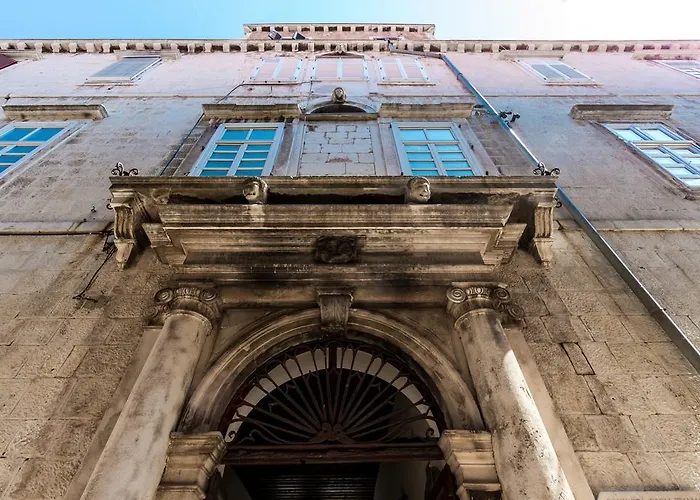 招待所 Dezign Superior &