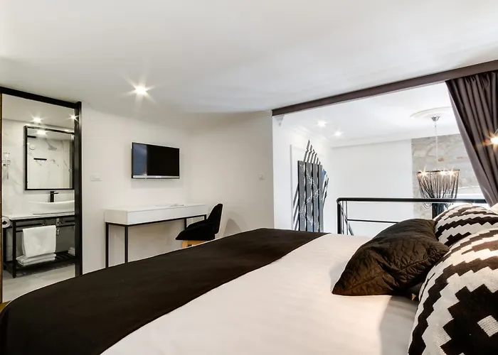 ゲストハウス Dezign Superior &